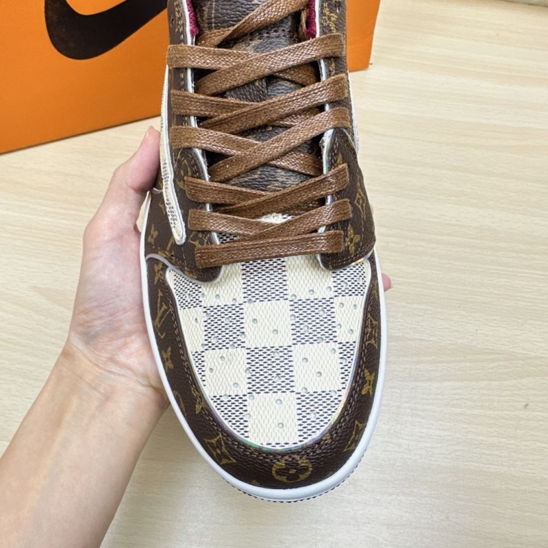 Louis Vuitton Sneakers